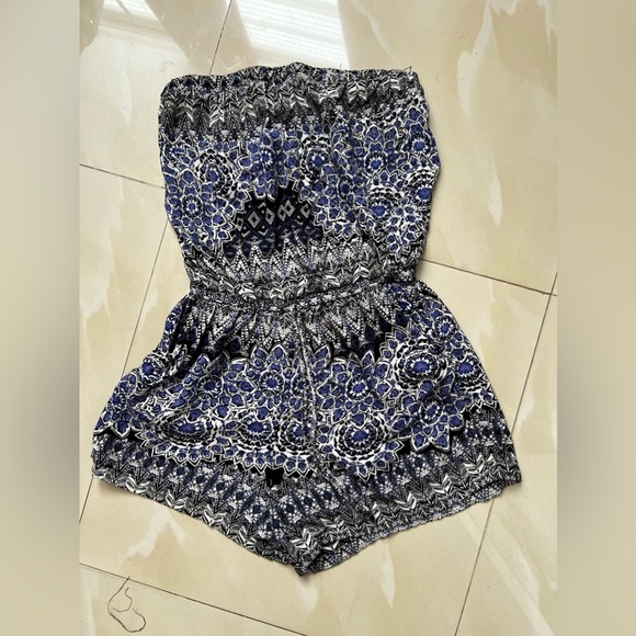 ANGIE Elephant Printed Strapless Romper Medium lightweight summer jumpsuit - Picture 15 of 16